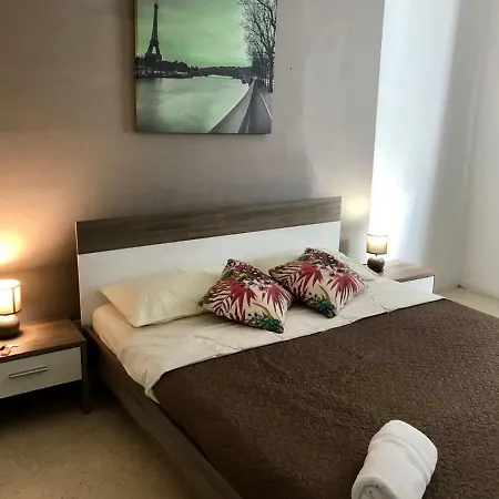Apartment Elena Paceville San Ġiljan
