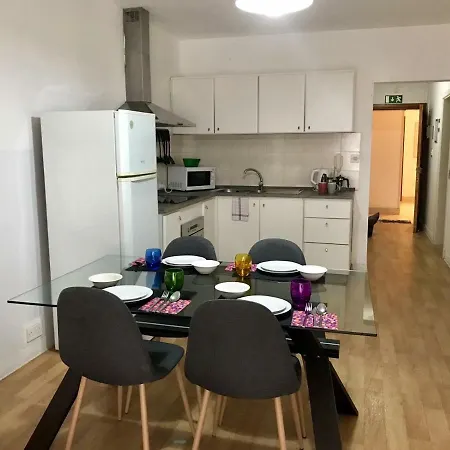 Elena Paceville Apartamento *